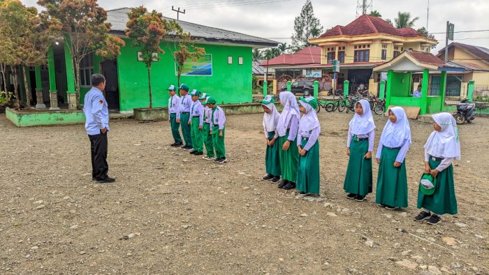 Pembinaan Disiplin Siswa MIN 1 Kerinci yang Tidak Mengikuti Ekstrakurikuler Pramuka