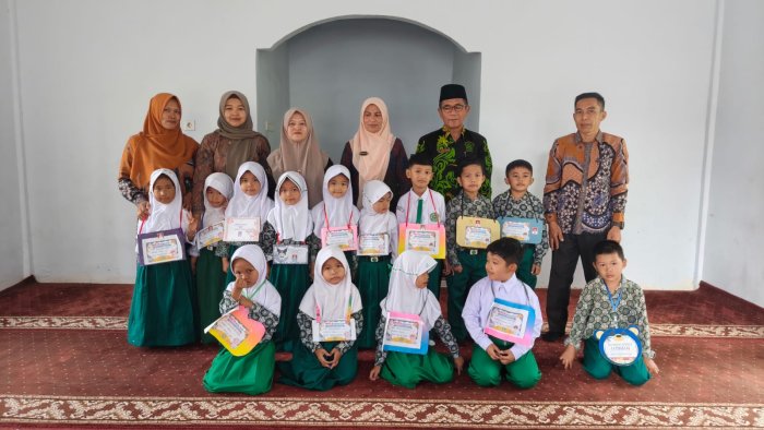 Hari Kedua MATA MUDA MIN 1 Kerinci Berlangsung Meriah, Siswa Baru Antusias Mengenal Lingkungan Madrasah