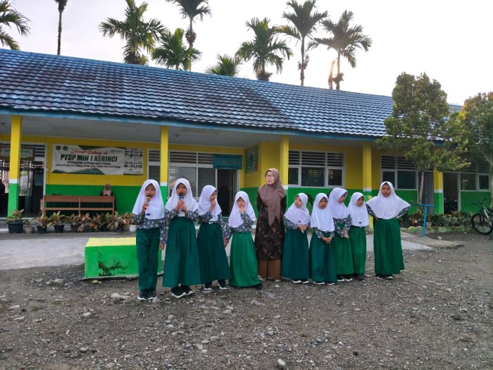 Pagi Penuh Berkah, Penampilan Tahfiz Siswa MIN 1 Kerinci Warnai Aktivitas Madrasah