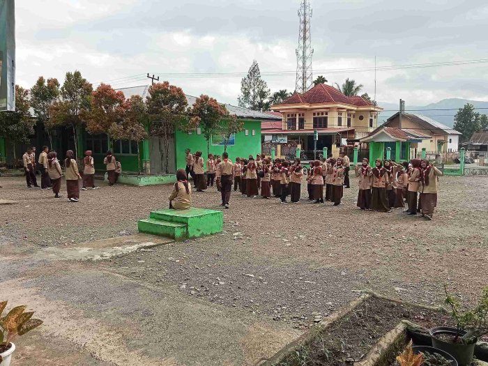 Pramuka MIN 1 Kerinci: Wadah Pembinaan Karakter, Disiplin, dan Kebersamaan
