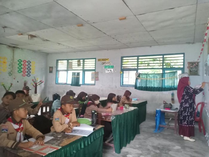 Menguatkan Karakter Religius, Kelas IV B MIN 1 Kerinci Konsisten Menghafalkan 30 Hadis Menguatkan Karakter Religius, Kelas IV B MIN 1 Kerinci Konsisten Menghafalkan 30 Hadis