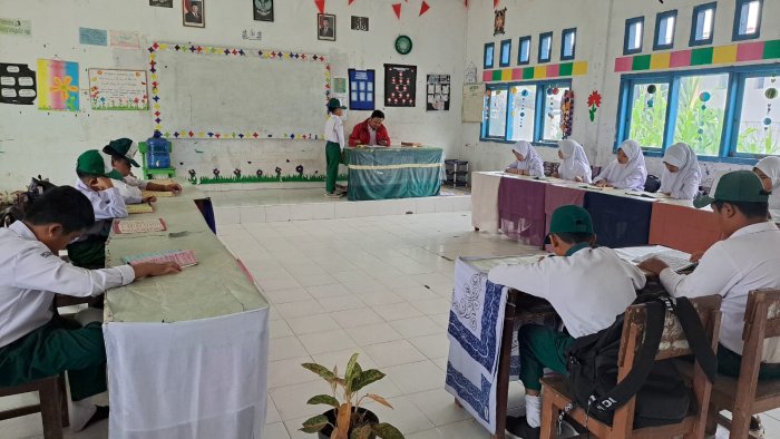 Menanamkan Cinta Al-Quran, MIN 1 Kerinci Biasakan Hafalan Surat Pendek Sebelum Kegiatan Belajar