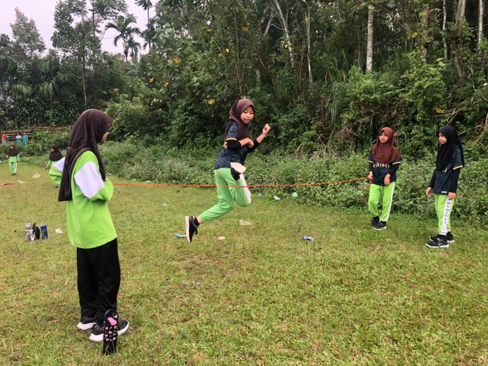 Lincah, Kompak, dan Ceria! Siswa MIN 1 Kerinci Semarakkan Kegiatan Hari Ini Lincah, Kompak, dan Ceria! Siswa MIN 1 Kerinci Semarakkan Kegiatan Hari Ini
