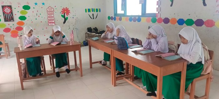 Menanamkan Cinta Al-Quran Sejak Dini, Siswa MIN 1 Kerinci Semangat Menghafal Ayat-Ayat Pendek