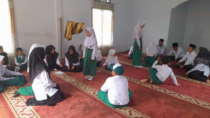 Melalui Kegiatan Keagamaan, MIN 1 Kerinci Perkuat Karakter dan Kerja Sama Siswa