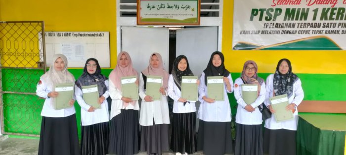 Guru, Panitia, dan Pengawas MIN 1 Kerinci Pastikan Ujian Hari Terakhir Berjalan Sukses