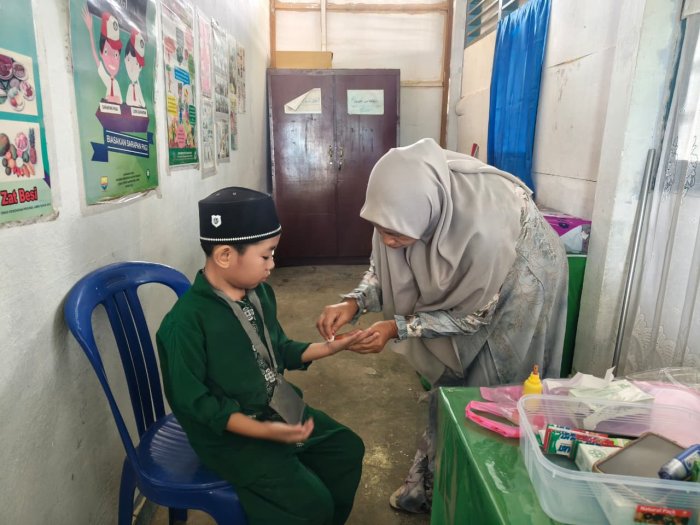 UKS MIN 1 Kerinci: Siaga Menolong Saat Siswa Terluka