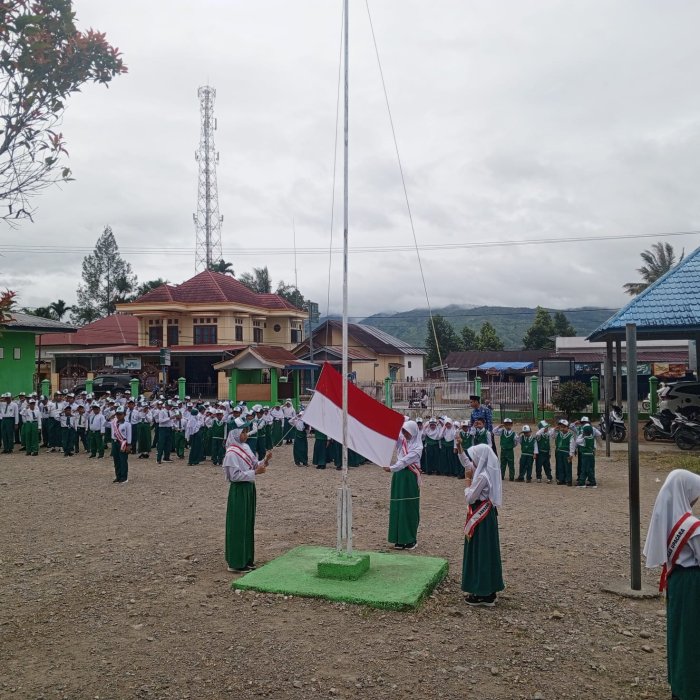 Semangat Pahlawan, Semangat Kami: Madrasah Rayakan Hari Pahlawan dengan Penuh Makna