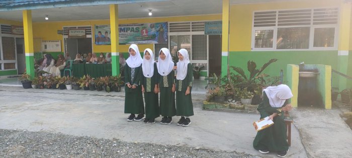 Gema Sholawat Badar Menggema, Siswa MIN 1 Kerinci Tumbuhkan Cinta kepada Rasulullah Gema Sholawat Badar Menggema, Siswa MIN 1 Kerinci Tumbuhkan Cinta kepada Rasulullah