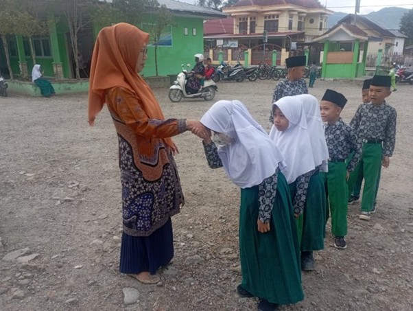 Budaya Salim, Wujud Nyata Pembinaan Adab dan Karakter Islami Siswa MIN 1 Kerinci