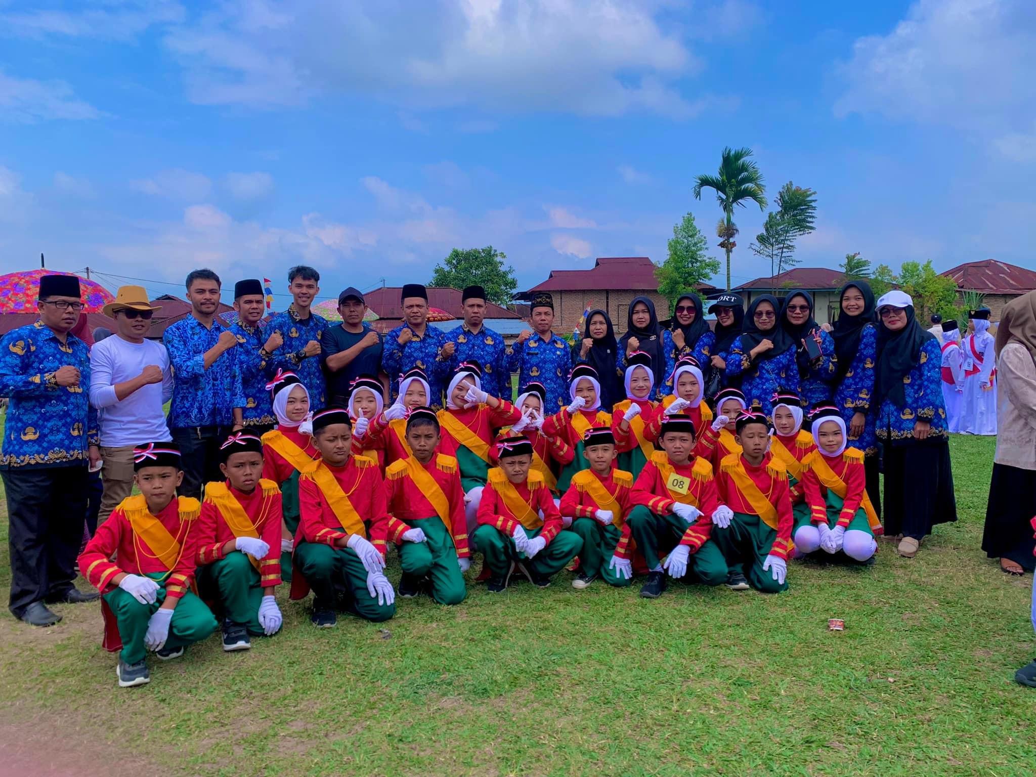 Gemilang di Hari Kemerdekaan MIN 1 Kerinci Raih Juara 2 Lomba Barisan Indah Tingkat Kecamatan